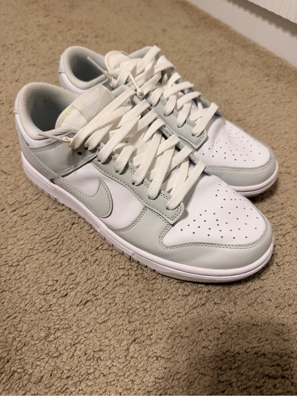 Nike dunks size 10 in women Like new